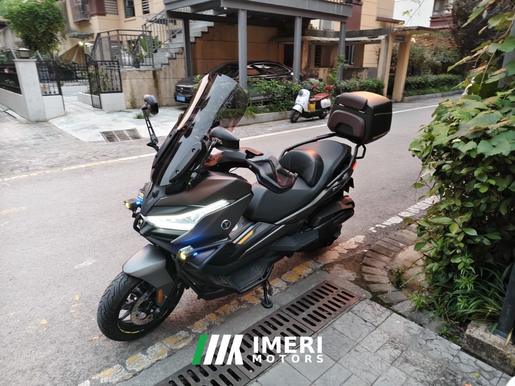 Voge SR4 Max 350 cc - motorcycle from China