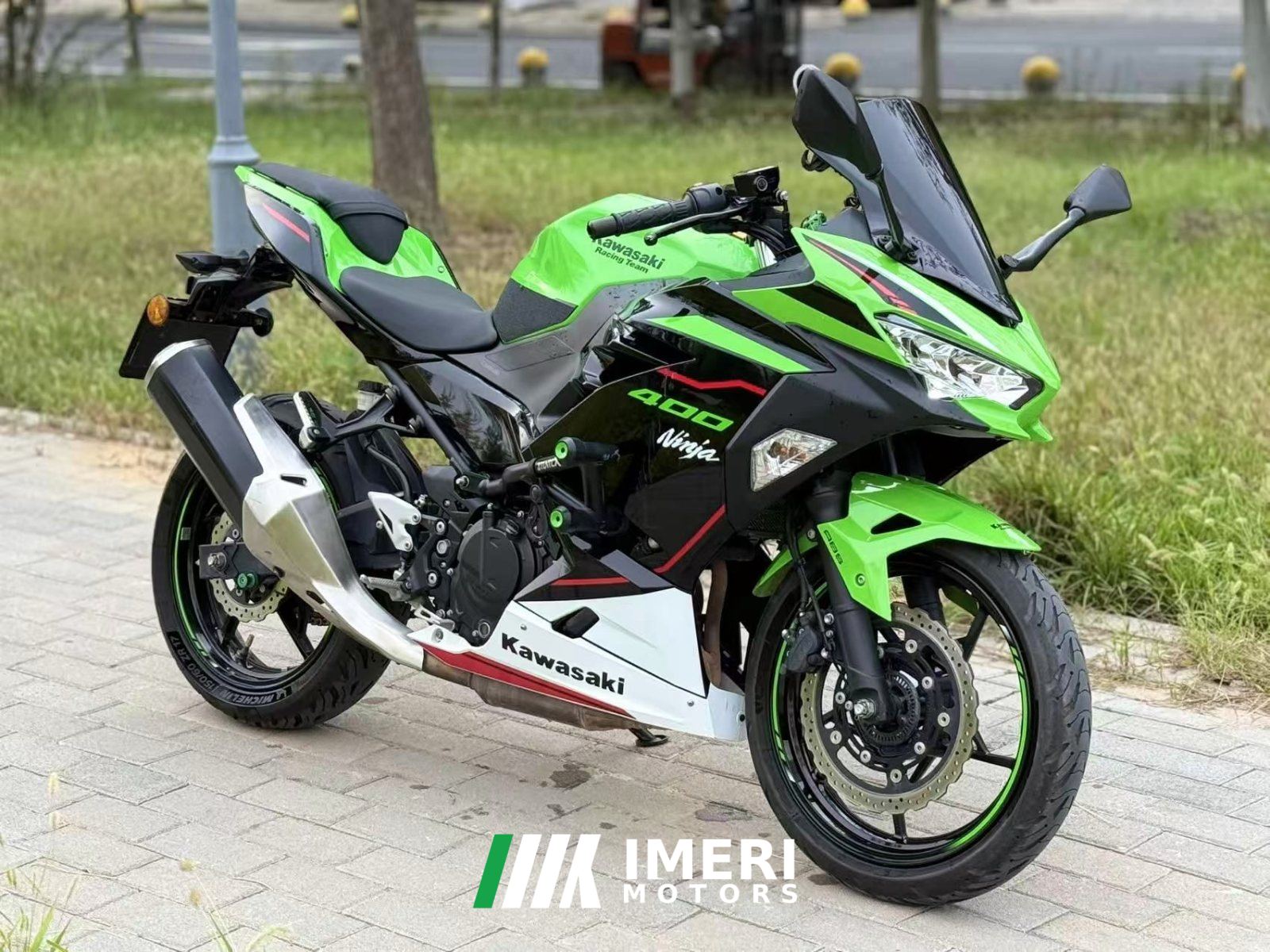 2022 Kawasaki Ninja 400