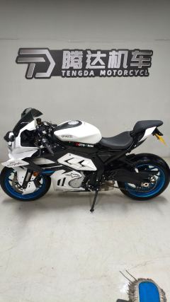 CFMOTO 675SR-R - photo 1
