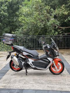QJMOTOR Hong 150ADV - ფოტო 3