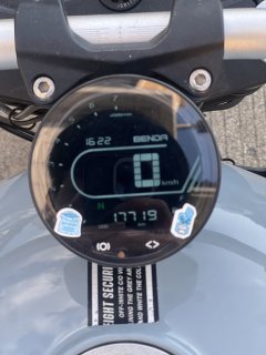 Benda Challenger 300 - ფოტო 2
