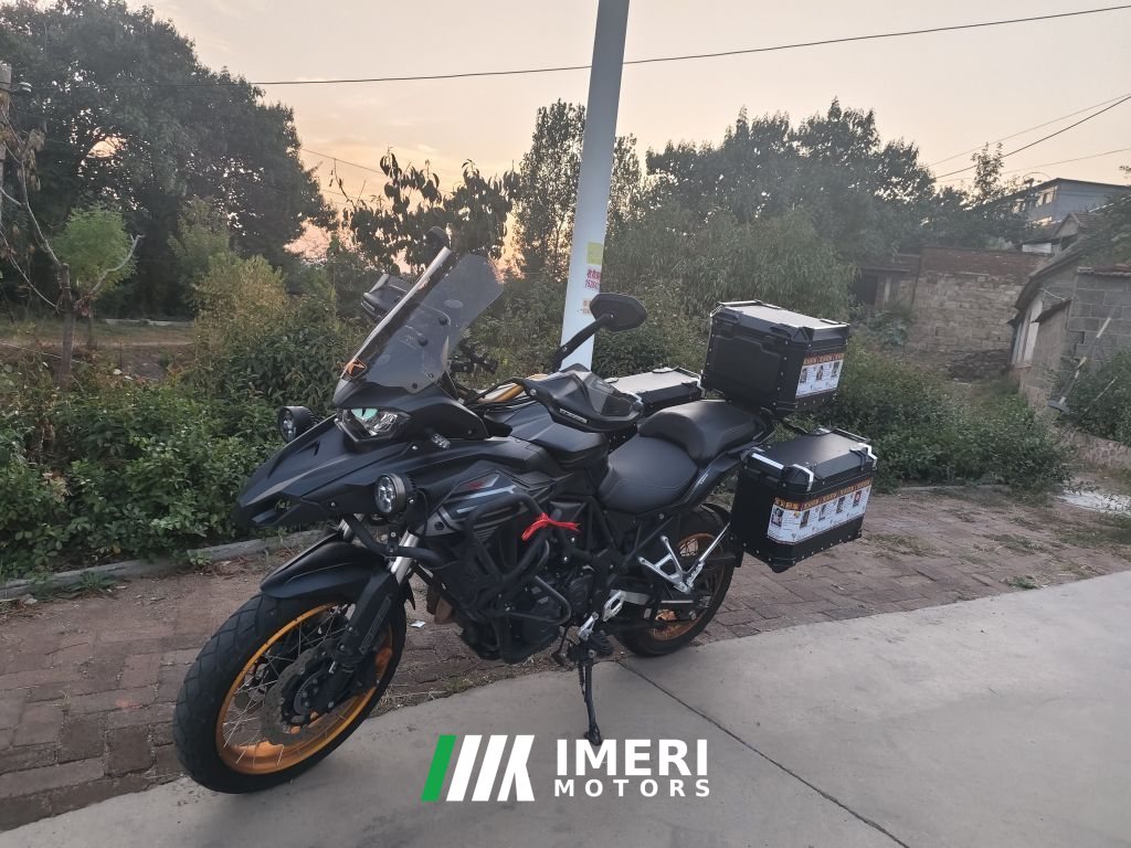 2024 Benelli TRK552 550 cc