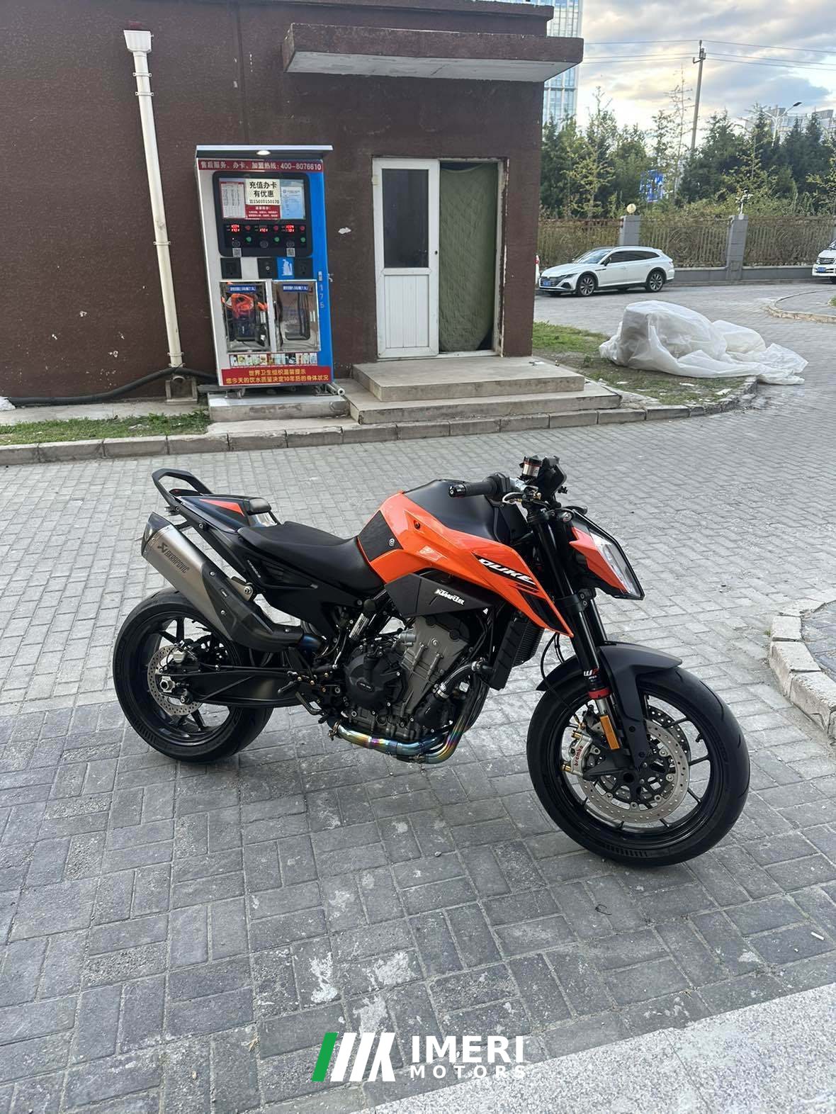 2025 KTMR2R 790 Duke 800 cc