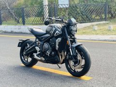 Triumph Trident 660 - ფოტო 1