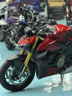 Ducati Street Fighter V4 1100 cc - ფოტო 10