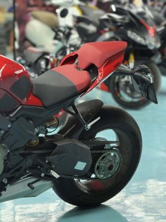Ducati Street Fighter V4 1100 cc - ფოტო 8