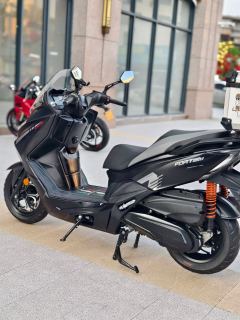 QJMOTOR Hong 250 - ფოტო 7