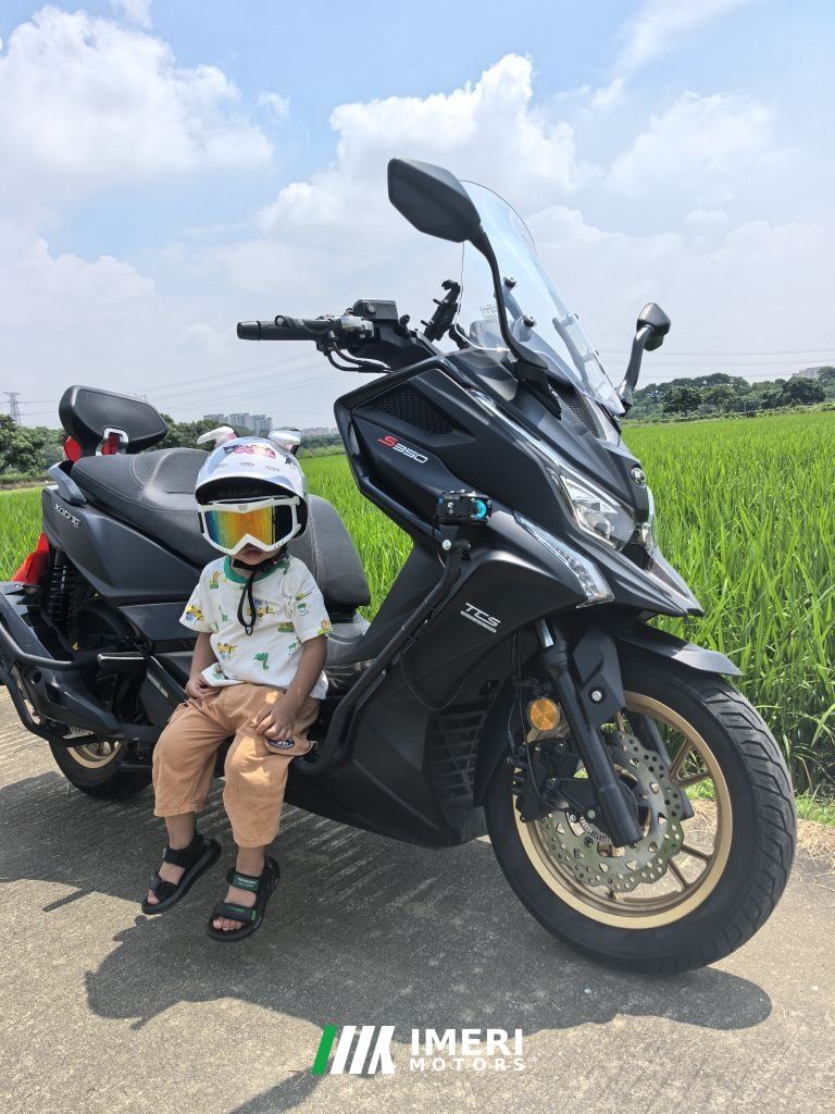 KYMCO Rowing S350 - motorcycle from China