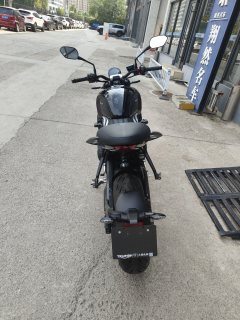 Triumph Trident 660 - ფოტო 8