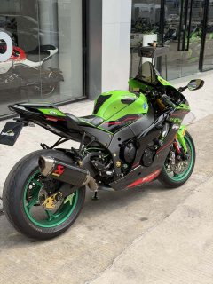 Kawasaki Ninja ZX-10R 1000 cc - photo 3