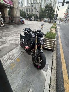 Benelli 752S 750 cc - ფოტო 4