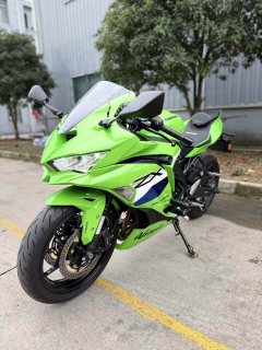 Kawasaki ZX-4R 400 cc - ფოტო 3