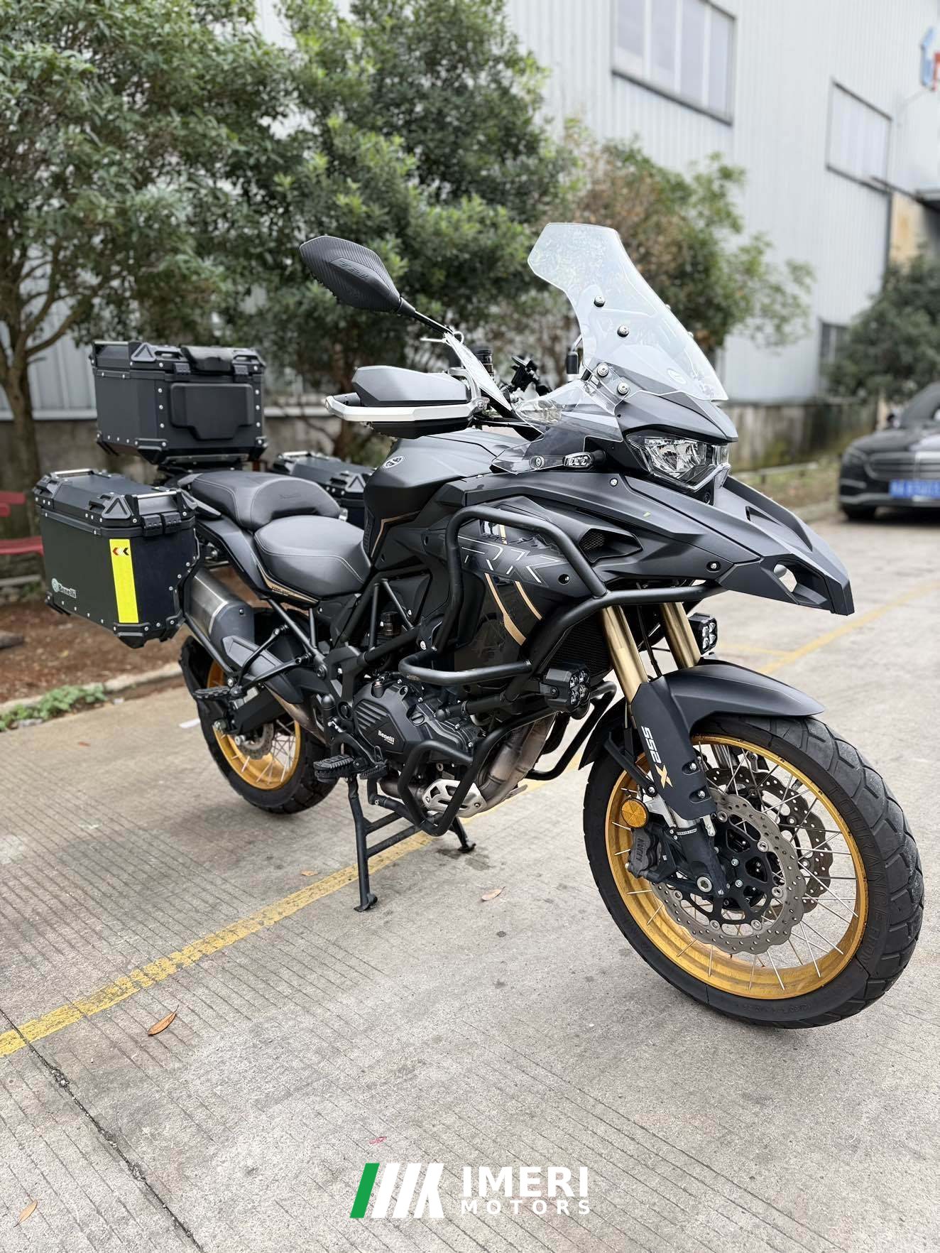 2025 Benelli TRK552 550 cc