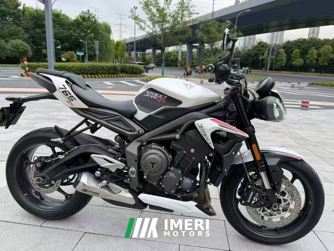 Triumph Street Triple 765 - мотоцикл из Китая