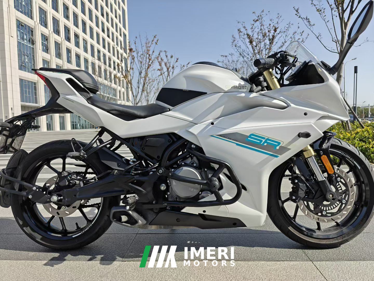 2023 CFMOTO 250SR