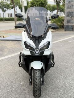 SYM Husky ADV300 - photo 3
