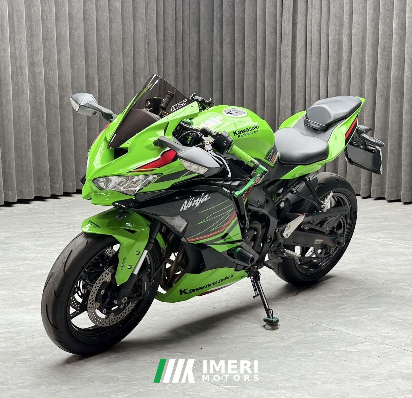 2024 Kawasaki ZX-4R 400 cc