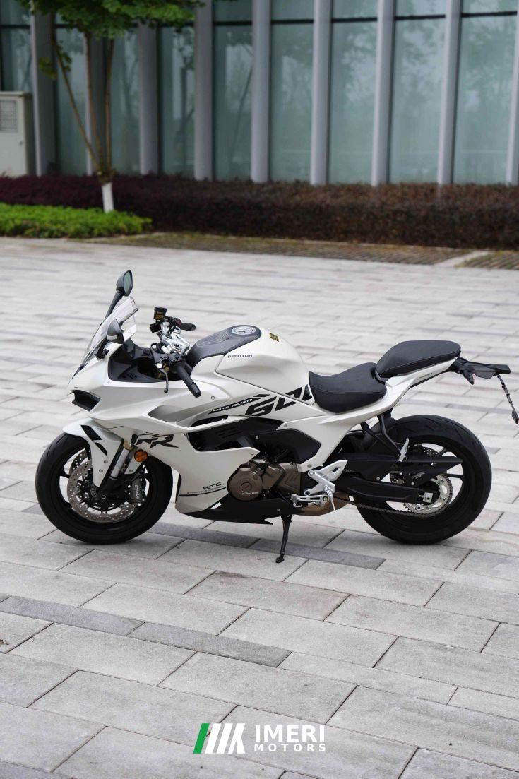 QJMOTOR Roewe i5 550 / Sai 550 *(Context-dependent, usually referring to the motorcycle "Sai 550" or Roewe car v - motorcycl…