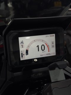 Honda X-ADV 750 - фото 12