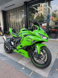 Kawasaki ZX-4R 400 cc - ფოტო 3