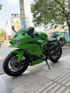 Kawasaki ZX-4R 400 cc - ფოტო 6