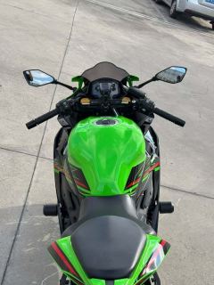 Kawasaki ZX-4R 400 cc - photo 5