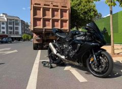 Yamaha YZF-R1 1000 cc - ფოტო 1