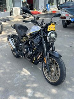 Voge AC525 500 cc - ფოტო 1