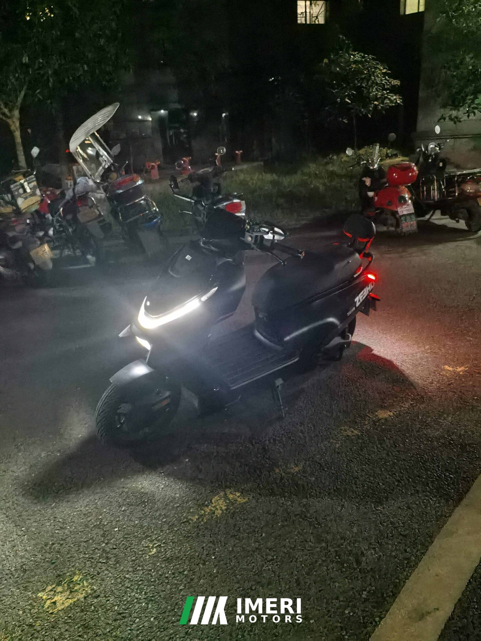 2025 Zeeho AE4