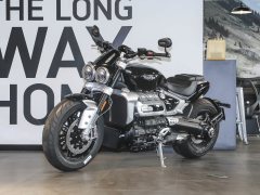 Triumph Rocket 3 2500 cc - ფოტო 1