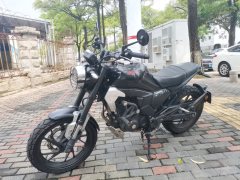 Sundiro Honda CBF190TR - ფოტო 1