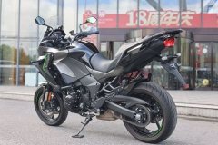 Kawasaki Versys 1100 - ფოტო 1