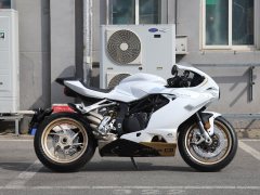 QJMOTOR Super921 - ფოტო 8