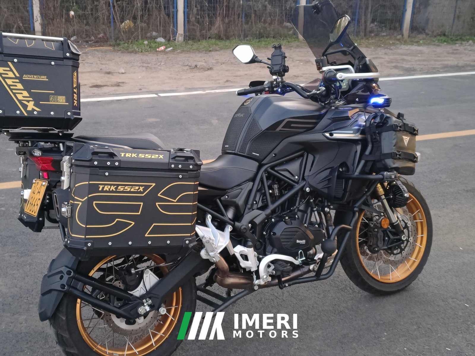 2025 Benelli TRK552 550 cc