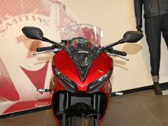 Triumph Daytona 660 - ფოტო 10