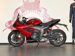 Triumph Daytona 660 - ფოტო 4