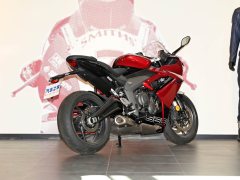 Triumph Daytona 660 - ფოტო 7