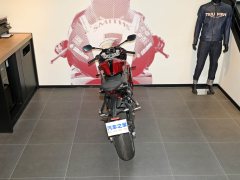 Triumph Daytona 660 - ფოტო 9