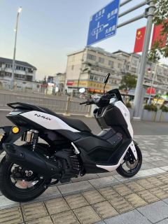 Yamaha NMAX 155 cc - photo 5