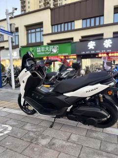 Yamaha NMAX 155 cc - photo 7