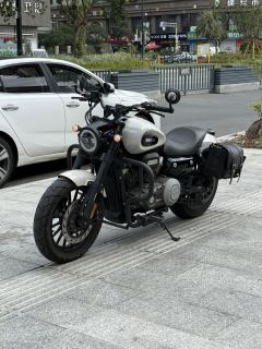 Benda Challenger 300 - ფოტო 2