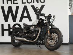 Triumph Bonneville Bobber 1200 cc - photo 12
