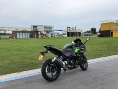 Kawasaki Ninja 400 - ფოტო 4