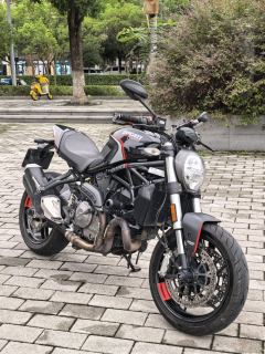 Ducati Monster 821 - ფოტო 2