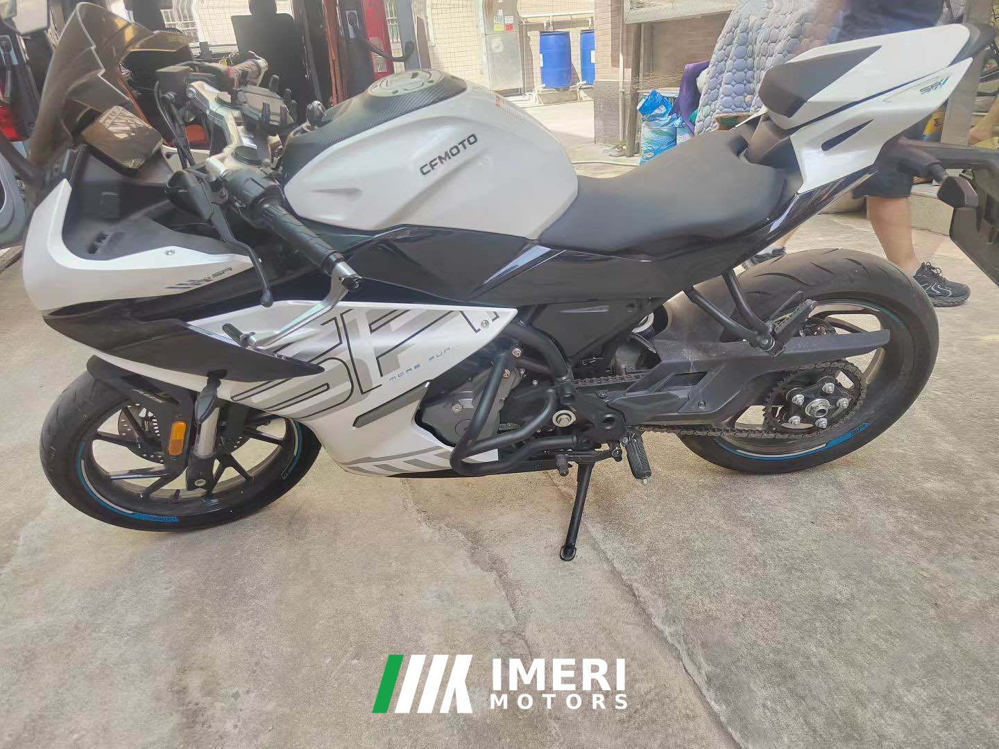 2025 CFMOTO 250SR