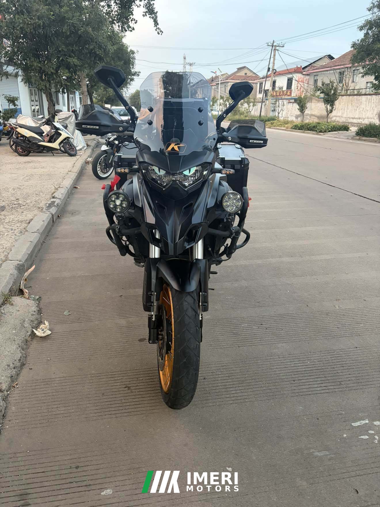 2024 Benelli TRK552 550 cc
