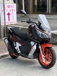 QJMOTOR Hong 150ADV - ფოტო 2