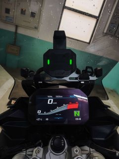 BMW F 900 XR - ფოტო 4
