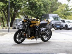 Triumph Street Triple 765 - ფოტო 4