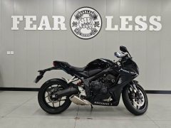 Honda CBR650R - ფოტო 1